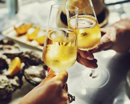 food - wine and oysters