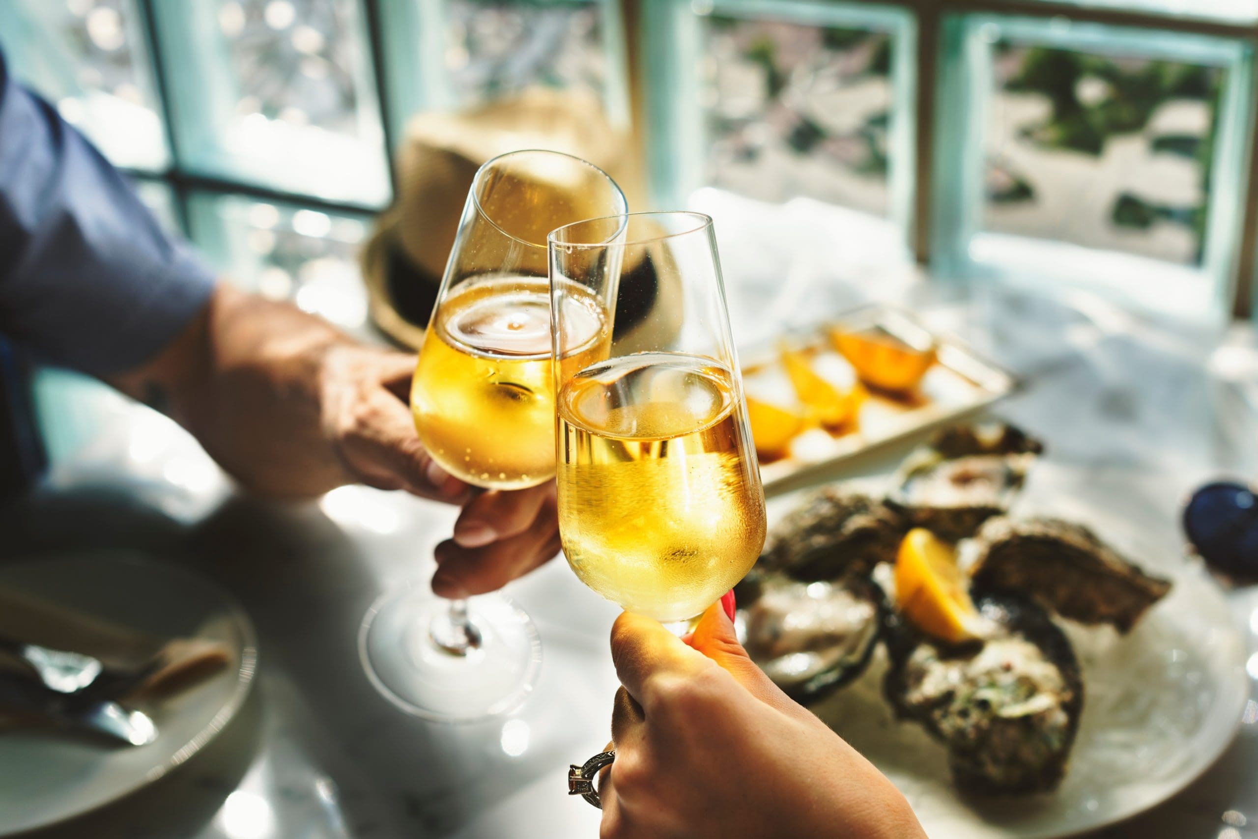 food - wine and oysters